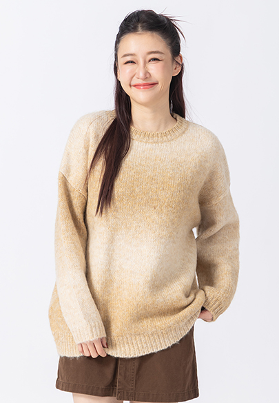 漸層落肩圓領針織衫