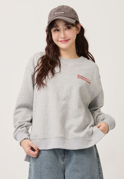 寬鬆落肩刷毛側開衩印字大學T