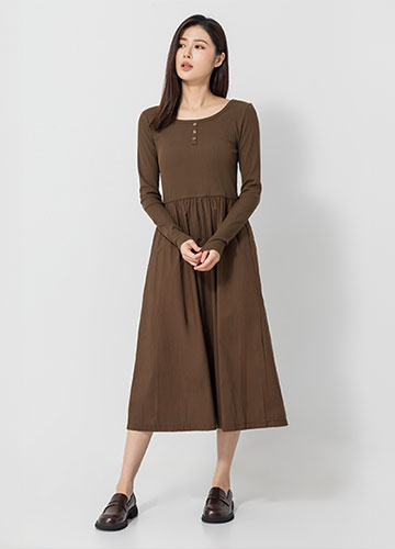 拼接中腰圓領洋裝